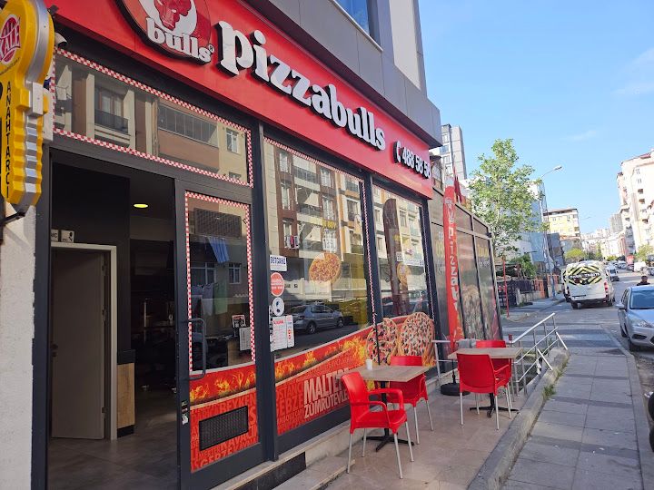 Pizzabulls Zümrütevler - Maltepe
