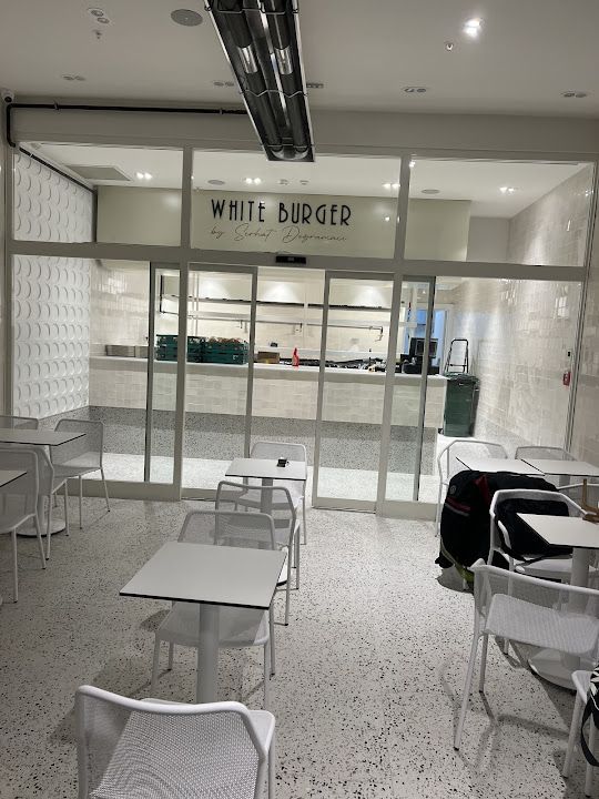 Whıte Burger By Serhat Doğramacı Maltepe