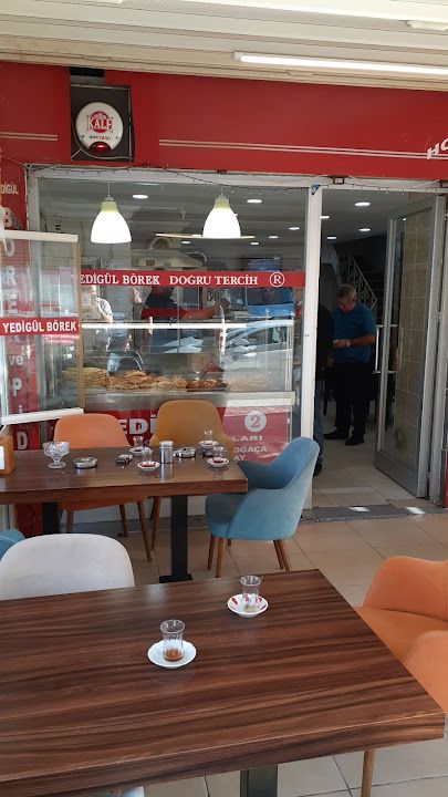 Yedigül Börek ve Pide Salonları Fındıklı 1.Şube