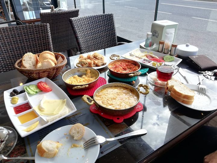 Ekmekçi Pasta & Cafe