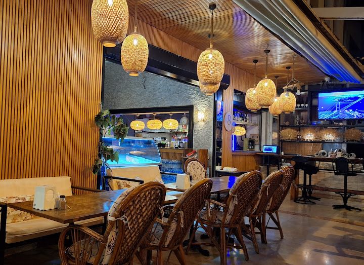Aliila Cafe Restaurant