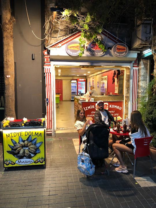 Izmir Kumru Sandwich