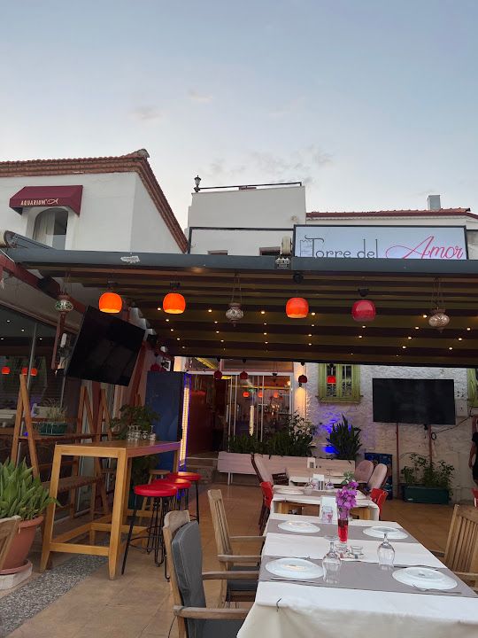 Marina Sandal Restaurant