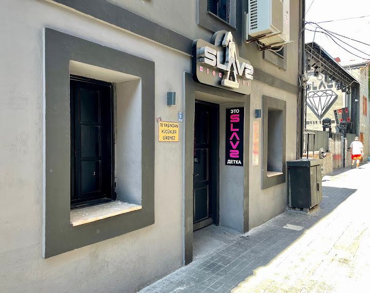 Slavs Bar
