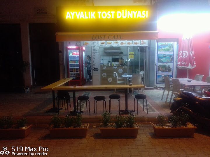 Tost ayvalık tost dünyası