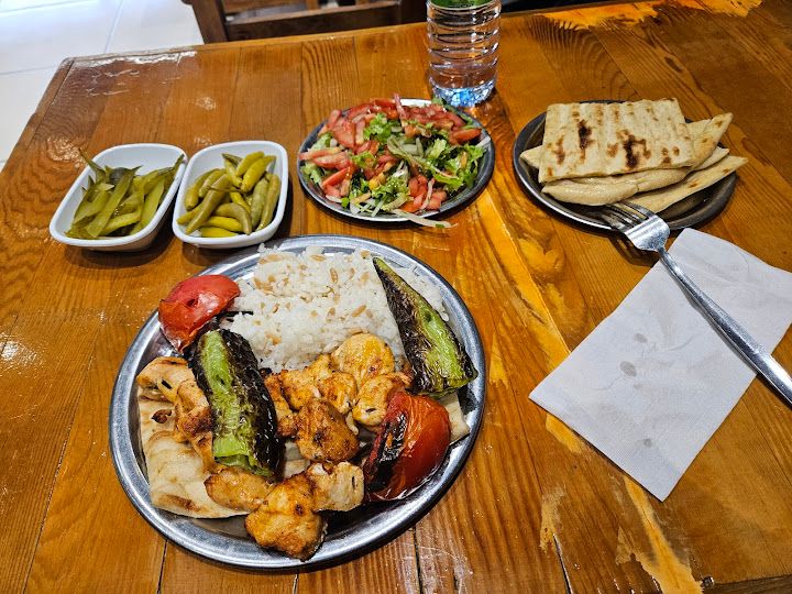 Ana Tokyat Döner Ve Unlu Mamüller