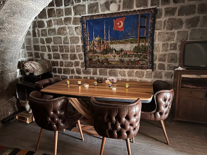 Halıcıoğlu Konağı