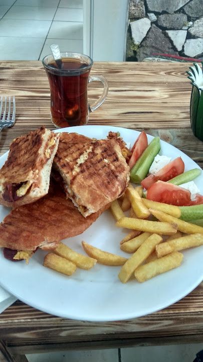 ON parmak pizza cafe