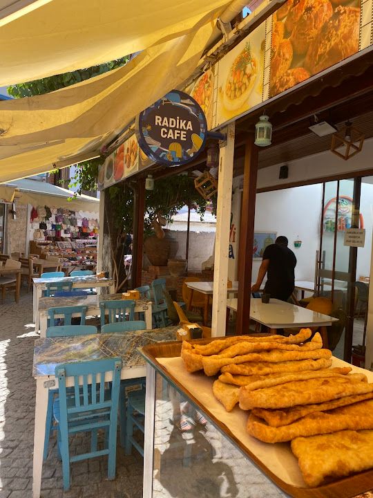 Radika Cafe