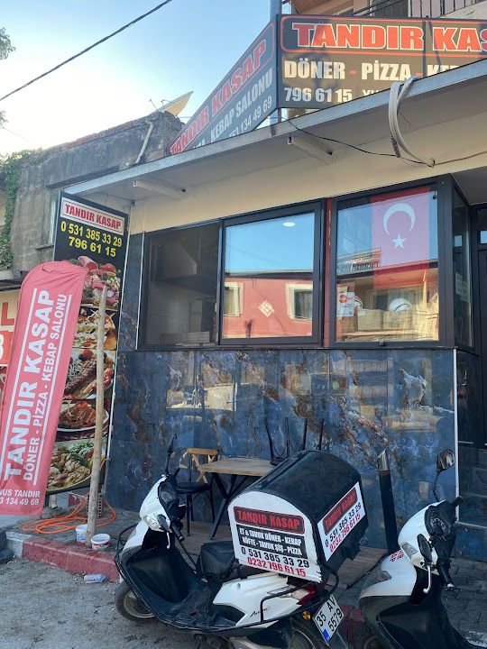 Tandir Kasap Pizza Döner Kebap Salonu
