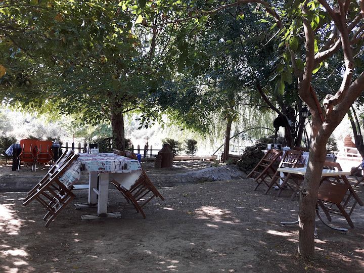 Trilya Cafe