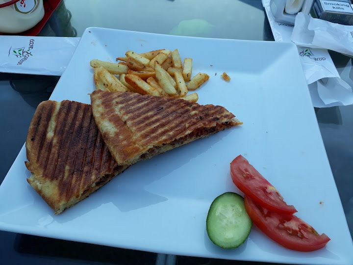 Cafe Gardenn