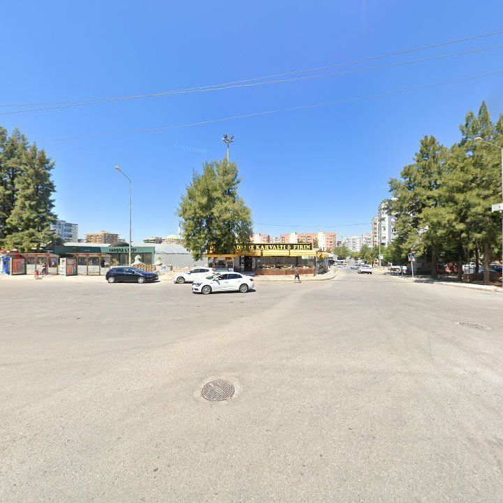 Meydan Cafe Aile Çay Bahçesi