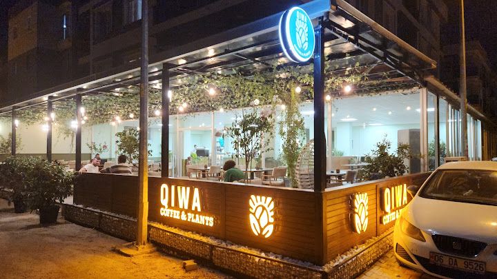 Qiwa coffee and plants
