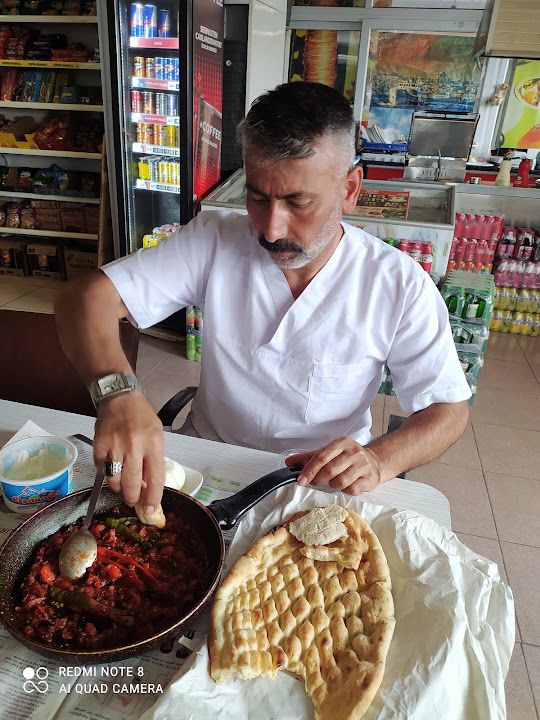 Yaşar büfe