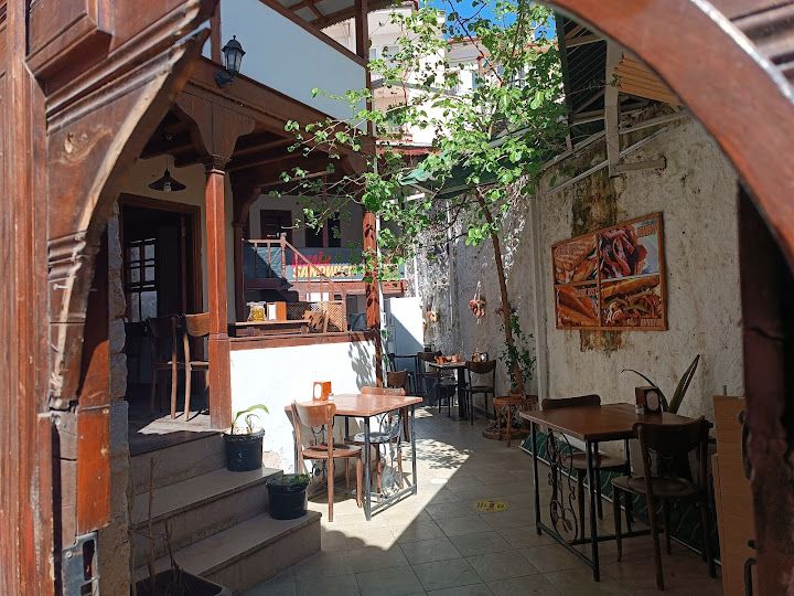 İzmir Sandviç Muğla, Menteşe