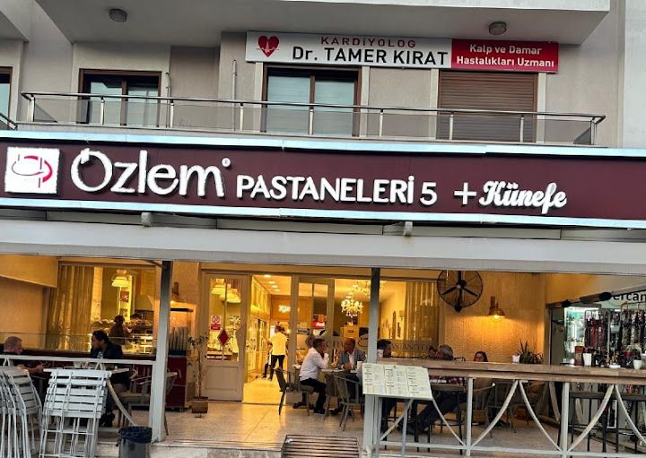 Özlem Pastanesi 5 + Künefe