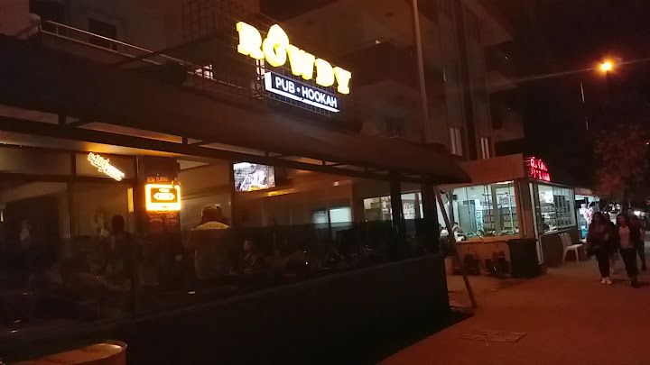 Rowdy Pub
