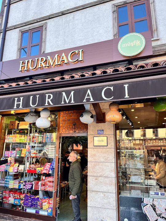Hurmacı Müşfik