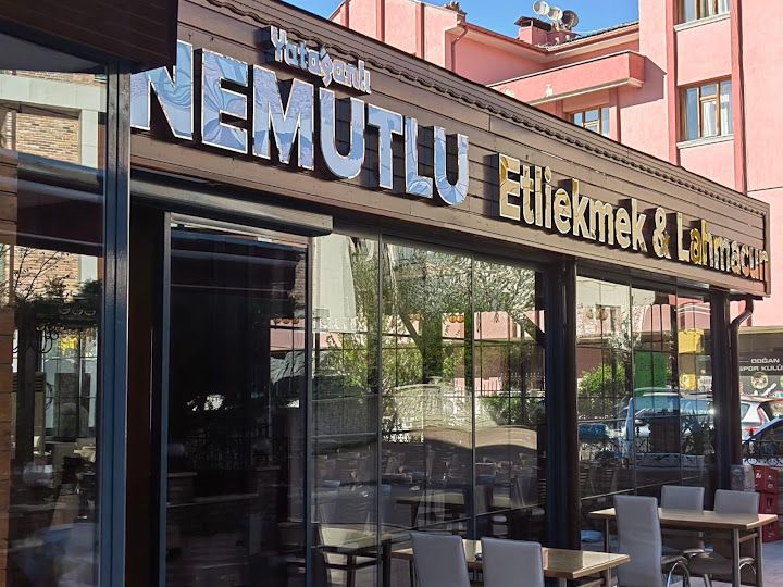 Nemutlu Yatağanlı Etli Ekmek