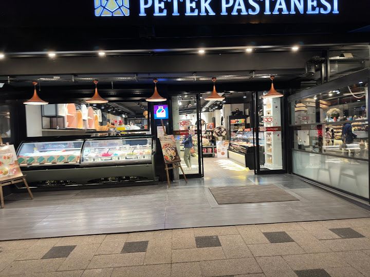 Petek Pastanesi-Alp Chef