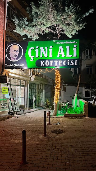 Tarihi Çini Ali Köftecisi
