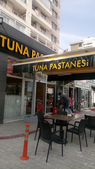 Tuna Pastaneleri