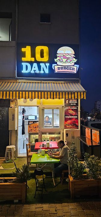 10 Dan Burger
