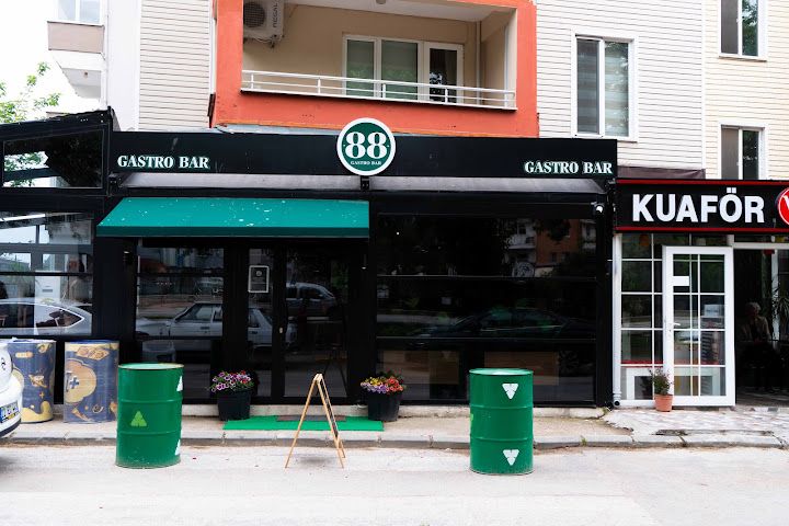 88 Gastro Bar