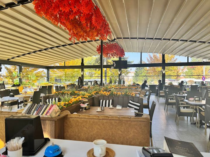Anıt Cafe & Bistro