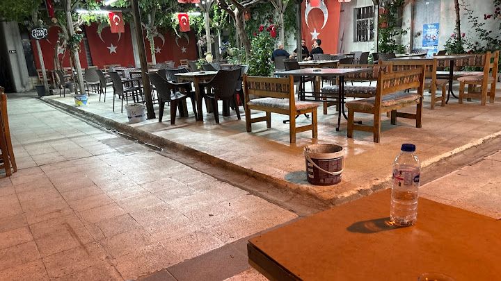 Aynalı Kahvehane