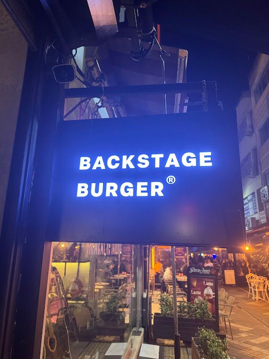 Backstage Burger