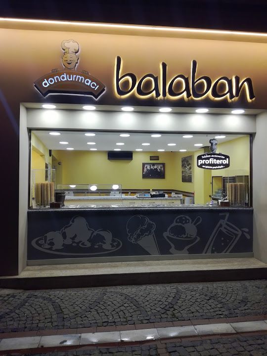 Balaban Dondurma & Profiterol