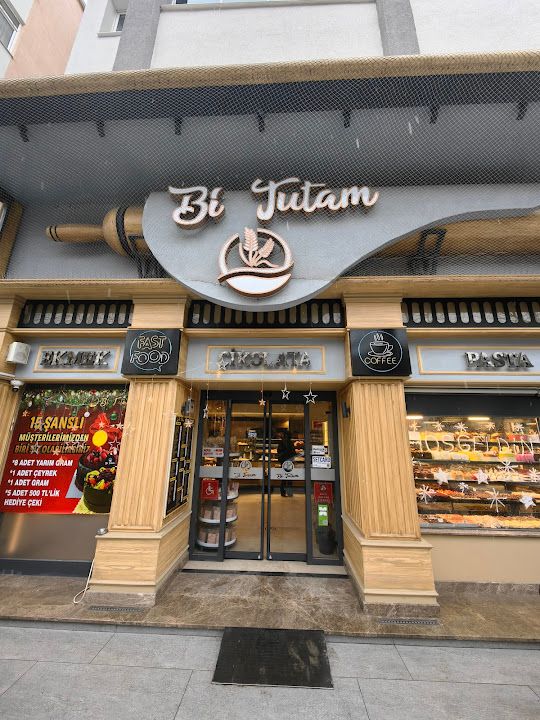 Bi Tutam Kışla