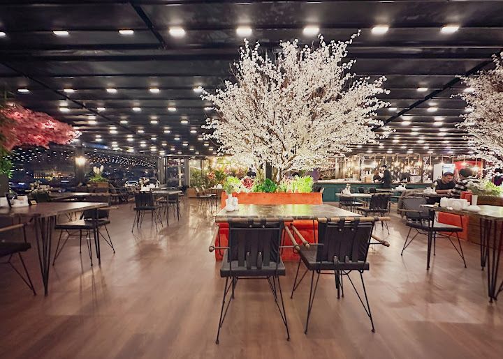 Big Bab Cafe & Restaurant
