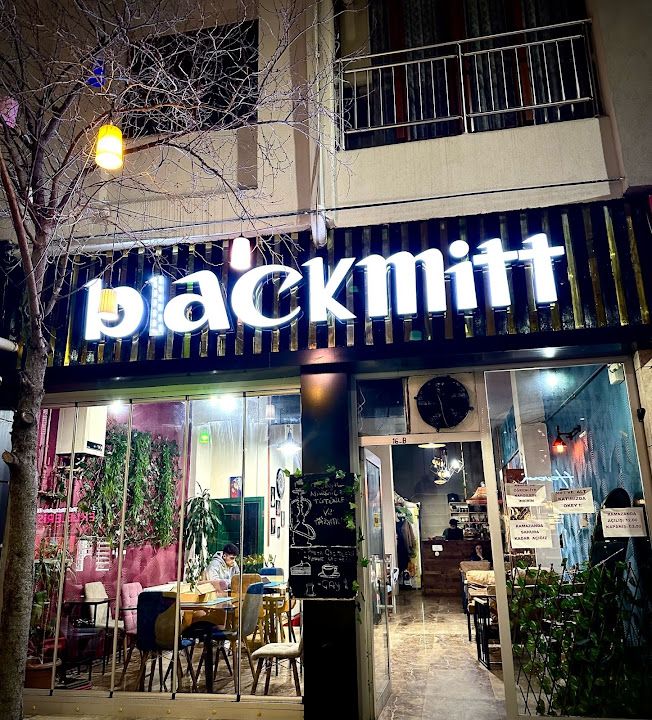 Blackmitt