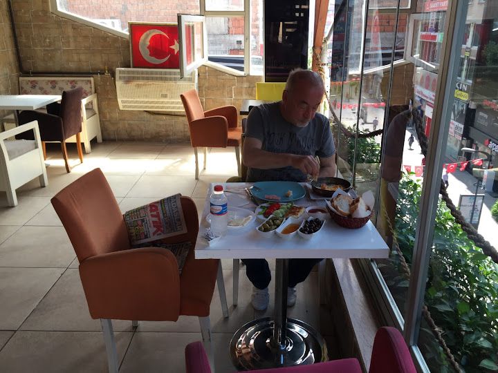 Catı Katı Cafe