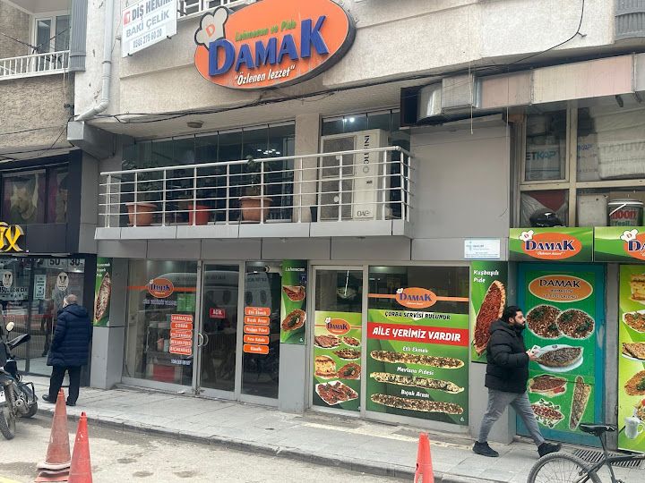 Damak lahmacun ve pide salonu