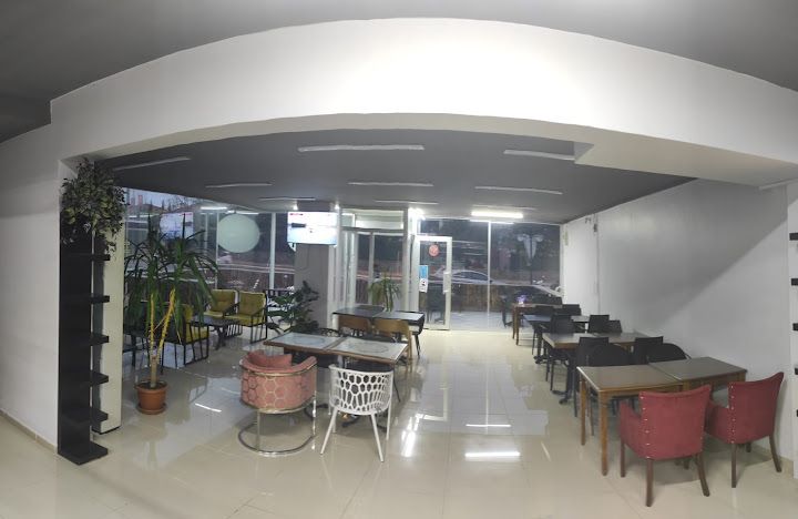 Deluxe Fastfood&Cafe