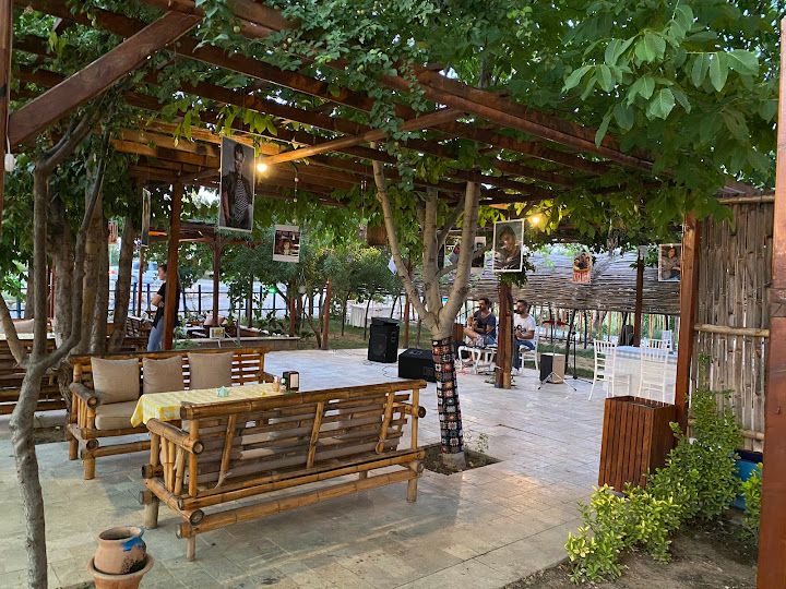 Elmadalı Kahvaltı Bahçesi