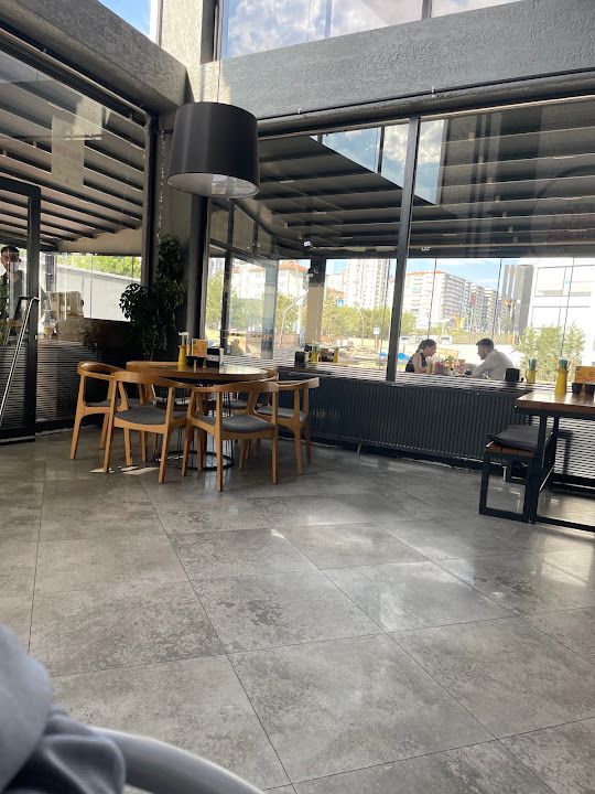 Enjoy Burger House