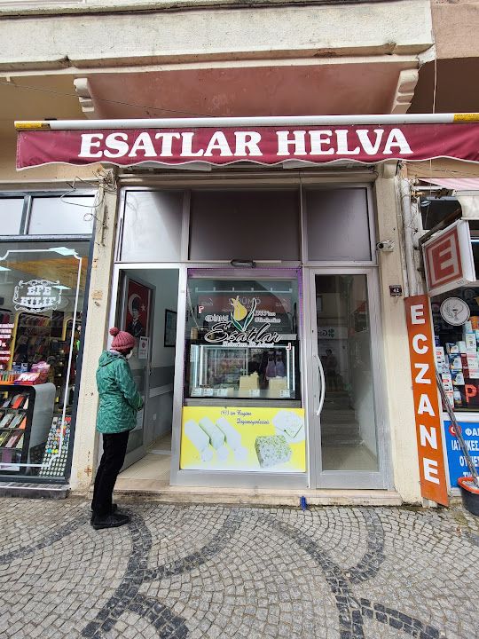 Esatlar Helva