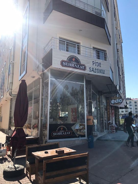 Fırın şehrazat lahmacun pizza salonu