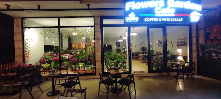 Flowers Garden Cafe