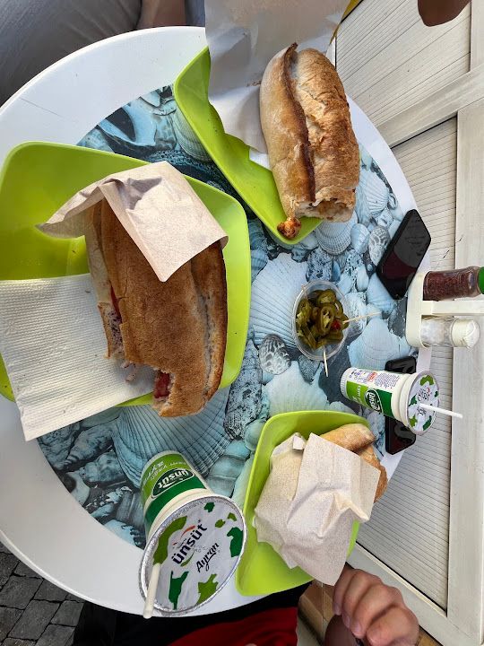 Girne Büfe Acıktım