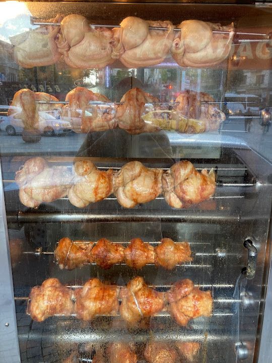 Grill Chicken House (Tavuk Çevirme, kızarmış piliç)