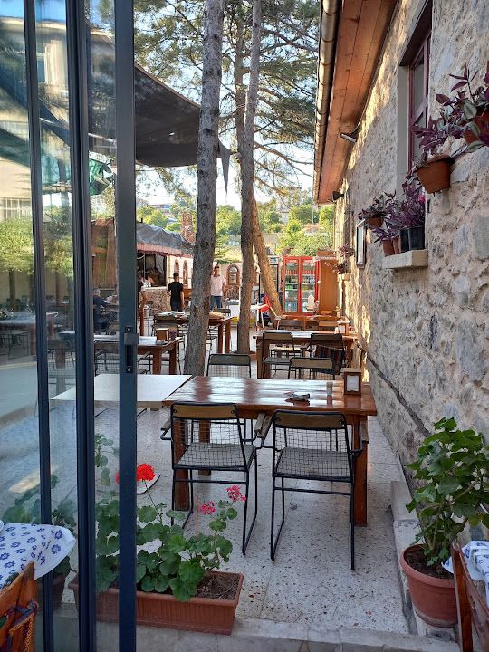 Harput Divan Lokanta ve Aile Çay Bahçesi