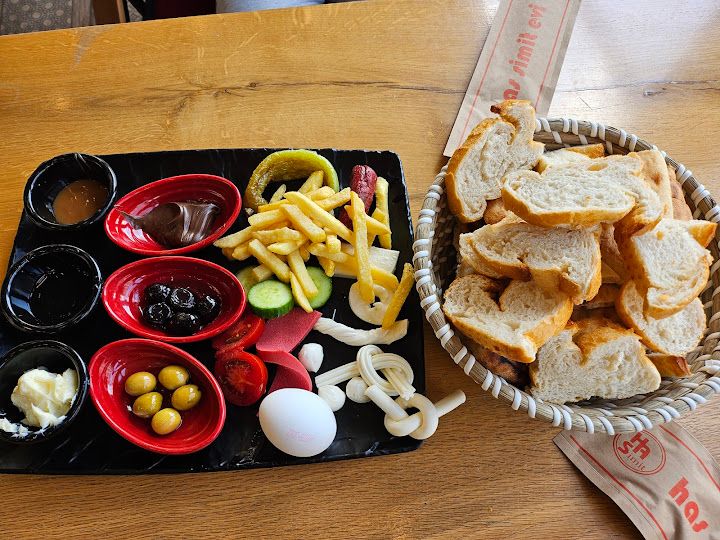 Has Simit