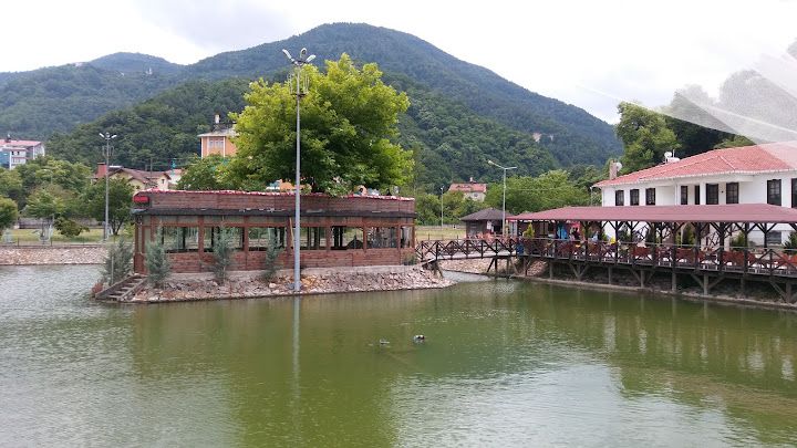 Havuzlu Bahçe Park Tesisleri