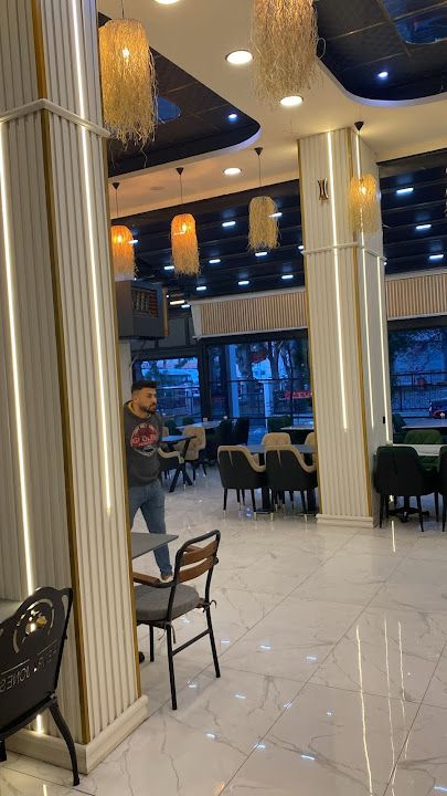 Henry Jones Cafe
